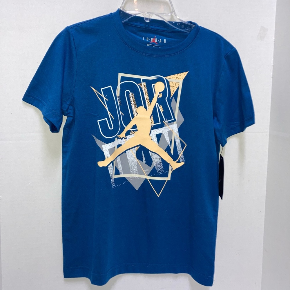 New w Tags Jordan Blue Graphic Basketball T-Shirt Y Boys 10 - 12 years old